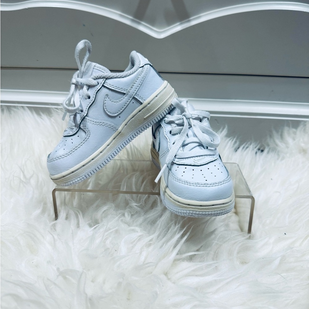 Children white Nike